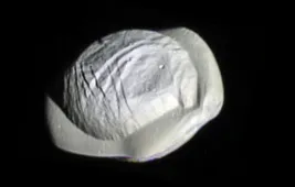 Спутник Сатурна Пан: описание, характеристики